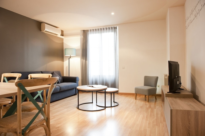 Imagen de la habitación del Apartamentos MH Ramblas. Foto 18