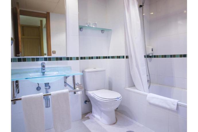 Imagen de la habitación del Apartamentos MS Puerto Marina. Foto 6