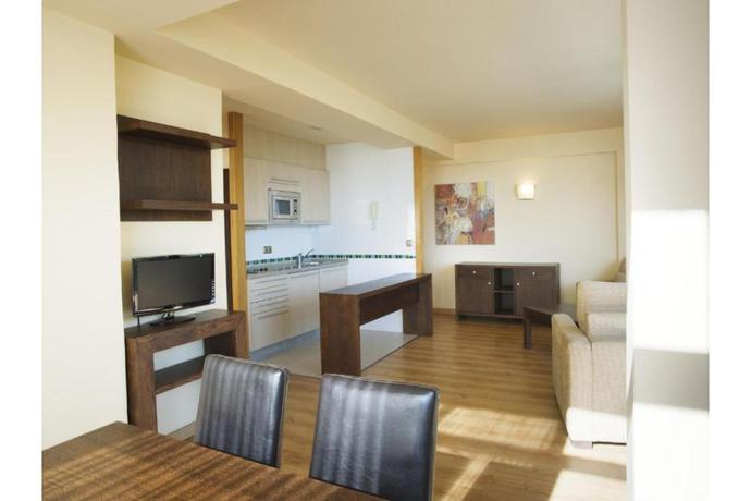 Imagen de la habitación del Apartamentos MS Puerto Marina. Foto 15