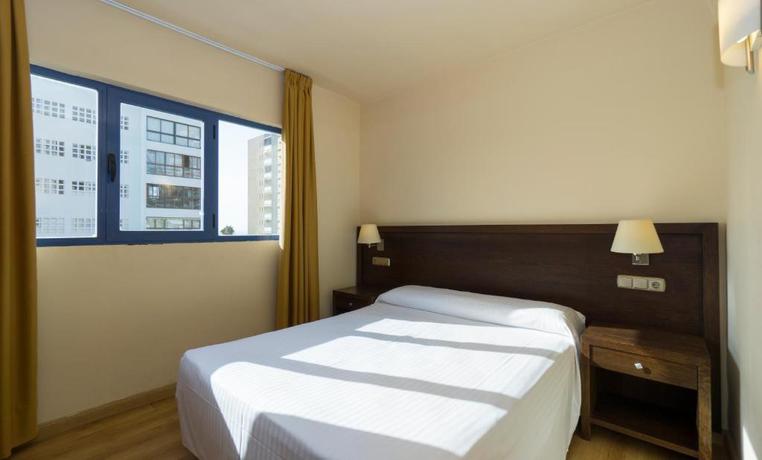 Imagen de la habitación del Apartamentos MS Puerto Marina. Foto 2