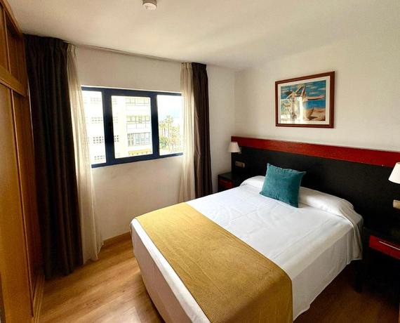 Imagen de la habitación del Apartamentos MS Puerto Marina. Foto 8