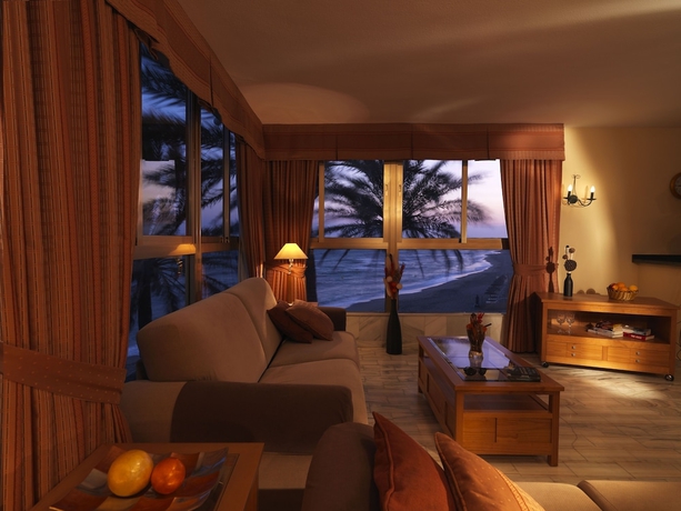 Imagen de la habitación del Apartamentos Macdonald Leila Playa Resort. Foto 13