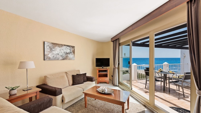 Imagen de la habitación del Apartamentos Macdonald Leila Playa Resort. Foto 14