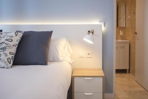 Imagen de la habitación del Apartamentos Malasaña Central Suites. Foto 9