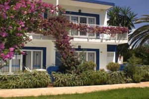 Imagen de los exteriores del Apartamentos Mar Azul, Playa es Caná. Foto 4