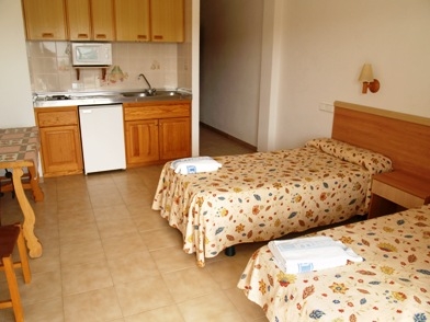 Imagen de la habitación del Apartamentos Mar Bella. Foto 19