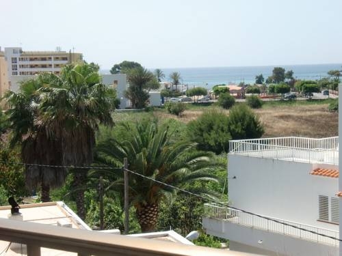 Imagen general del Apartamentos Mar Bella. Foto 11