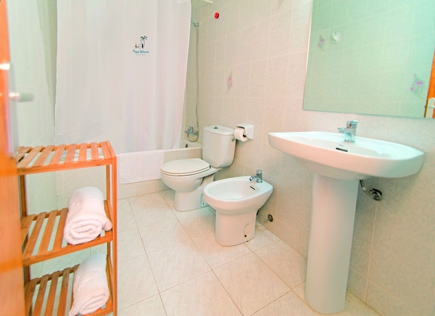 Imagen de la habitación del Apartamentos Mar Blanca. Foto 17