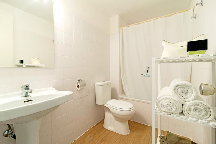 Imagen de la habitación del Apartamentos Mar Blanca. Foto 18