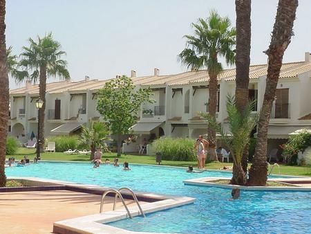 Imagen de la piscina del Apartamentos Mar Menor, La Manga del Mar Menor. Foto 6