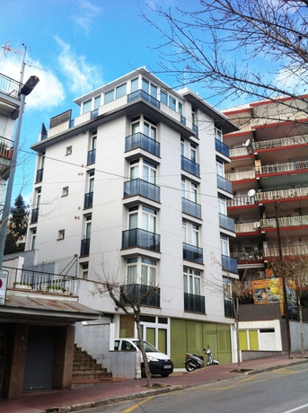 Imagen general del Apartamentos Mar Tribuna - Lloret. Foto 2