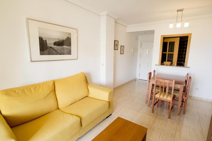 Imagen de la habitación del Apartamentos Mar de Azahar. Foto 8