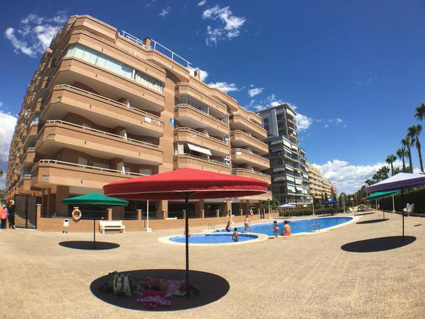 Imagen de los exteriores del Apartamentos Mar de Azahar. Foto 19