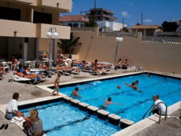 Imagen general del Apartamentos Mar i Vent, San Antonio [Centro]. Foto 3