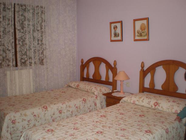 Imagen de la habitación del Apartamentos Marboré. Foto 4