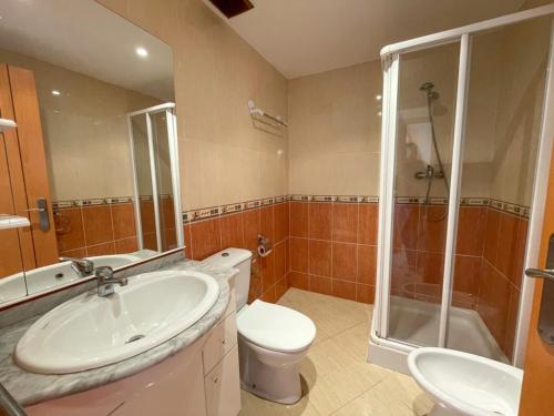 Imagen de la habitación del Apartamentos Marcomar 3000. Foto 20