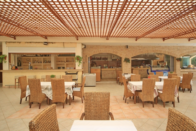 Imagen del bar/restaurante del Apartamentos Maria Apartments. Foto 3