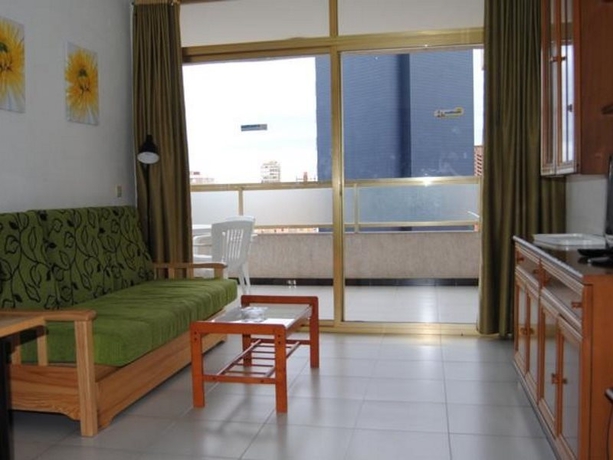 Imagen general del Apartamentos Maria Victoria. Foto 7