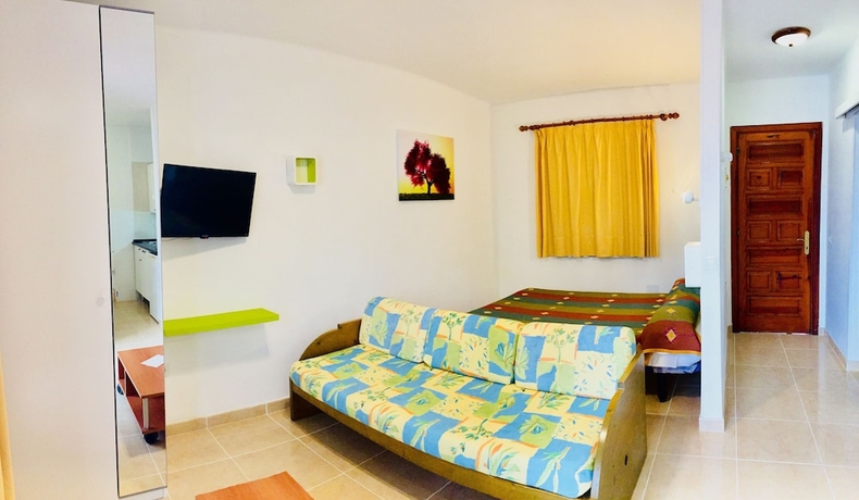 Imagen de la habitación del Apartamentos Maribel, Puerto del Carmen. Foto 7