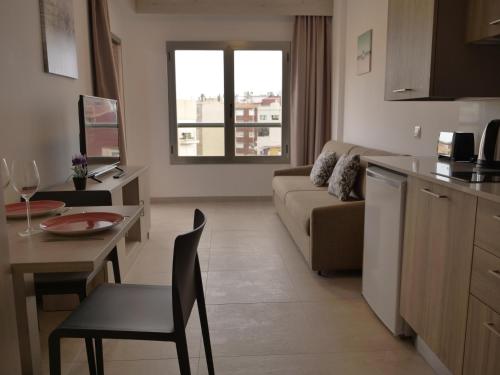 Imagen de la habitación del Apartamentos Marina Beach Apartaments. Foto 6