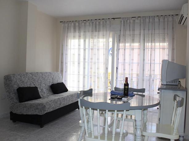 Imagen de la habitación del Apartamentos Marina Internacional. Foto 10