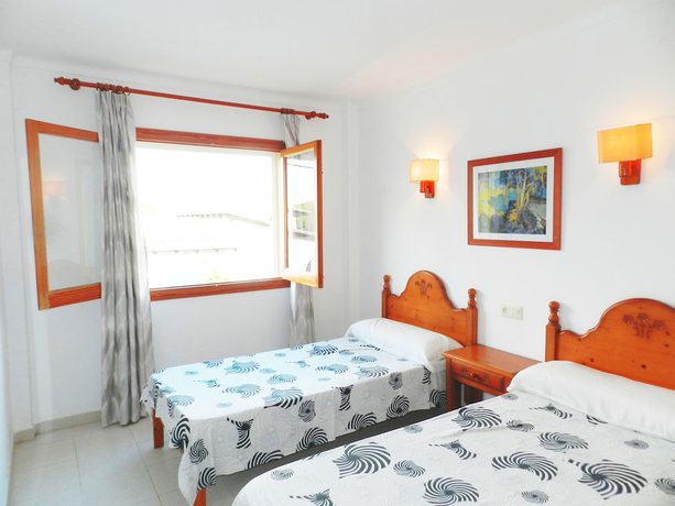 Imagen de la habitación del Apartamentos Marina Sol i Pins. Foto 9