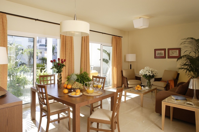 Imagen de los interiores del Apartamentos Marina Turquesa. Foto 11