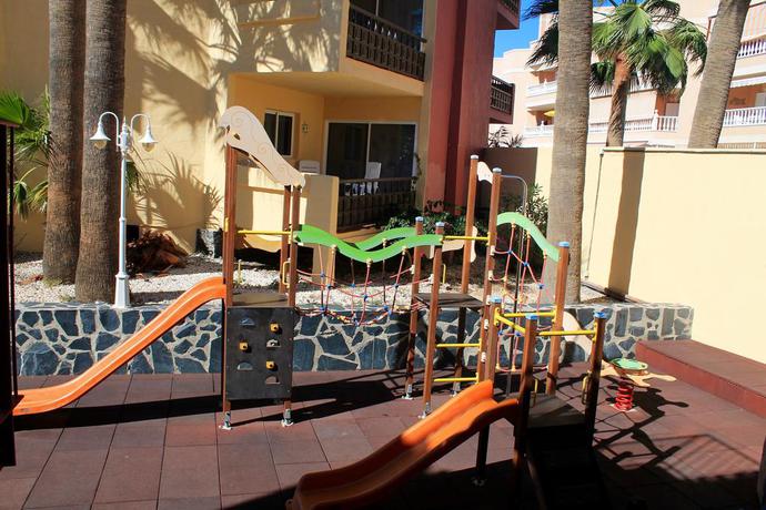 Imagen de los exteriores del Apartamentos Marino Tenerife. Foto 8