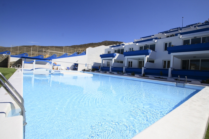 Imagen de la piscina del Apartamentos Mariposa Del Sol. Foto 13