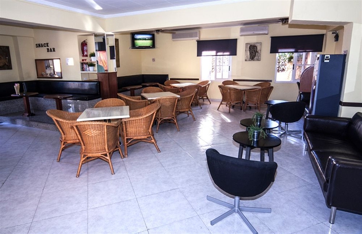 Imagen del bar/restaurante del Apartamentos Martinez Apartments. Foto 3