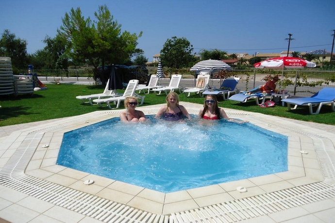 Imagen general del Apartamentos Matoula. Foto 16