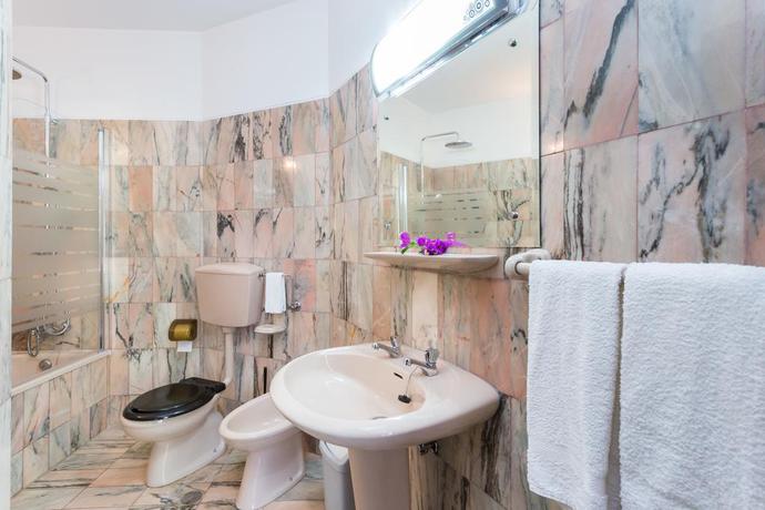 Imagen de la habitación del Apartamentos Mayer, Praia da Luz ( Lagos ). Foto 8