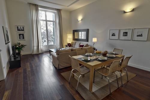 Imagen general del Apartamentos Med Apartments Barcelona. Foto 21