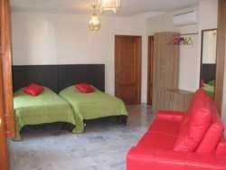 Imagen de la habitación del Apartamentos Medina Reyes Católicos. Foto 6