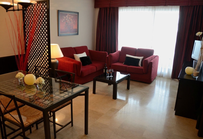 Imagen de los interiores del Apartamentos Mediterráneo Sitges. Foto 7