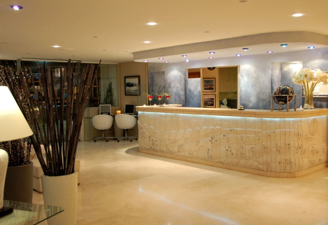 Imagen de los interiores del Apartamentos Mediterráneo Sitges. Foto 9