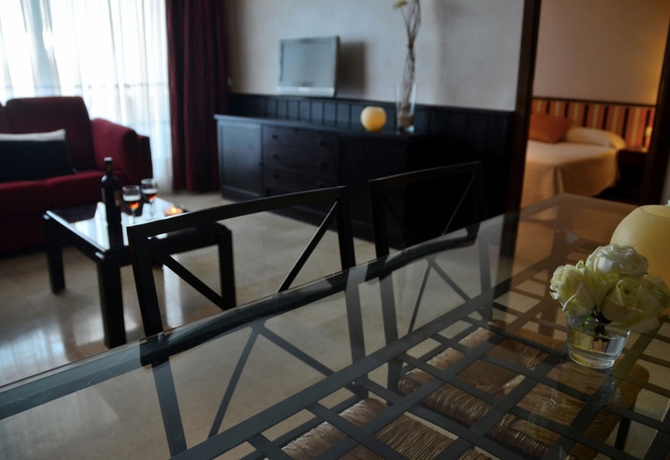 Imagen de los interiores del Apartamentos Mediterráneo Sitges. Foto 14