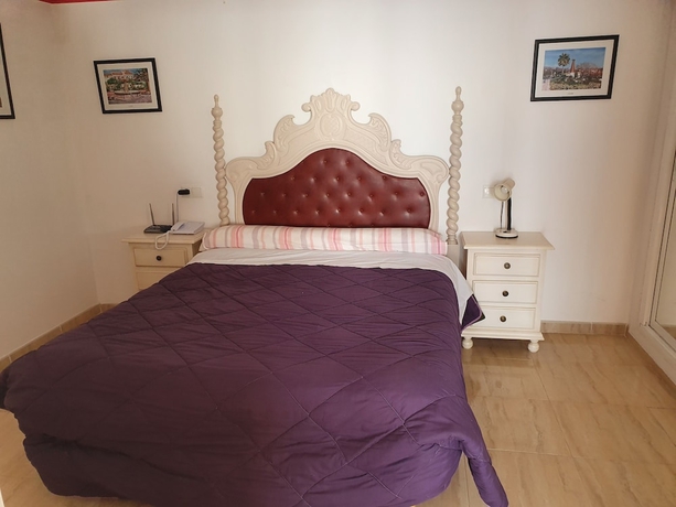 Imagen de la habitación del Apartamentos Mediterraneo, Marbella. Foto 6