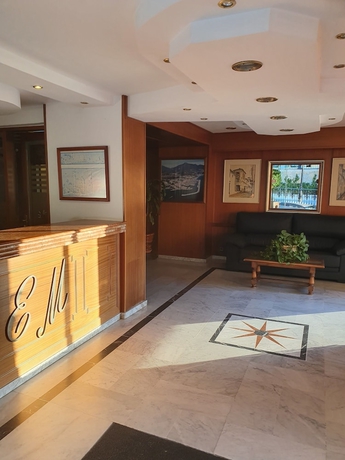 Imagen de los interiores del Apartamentos Mediterraneo, Marbella. Foto 18