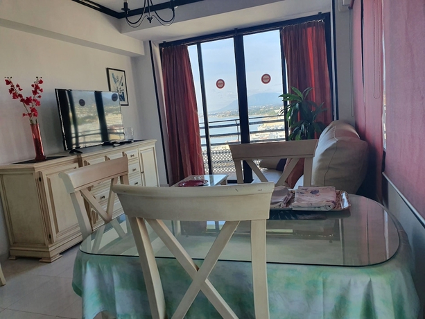 Imagen de la habitación del Apartamentos Mediterraneo, Marbella. Foto 14