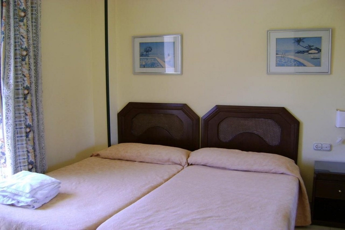 Imagen general del Apartamentos Mediterraneo, Nerja. Foto 1