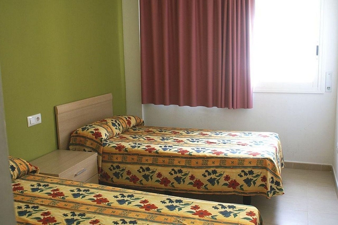 Imagen general del Apartamentos Mediterraneo, Nerja. Foto 3