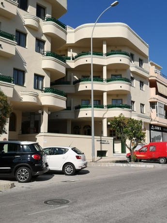 Imagen general del Apartamentos Mediterraneo, Nerja. Foto 10