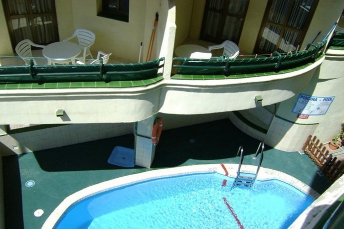 Imagen general del Apartamentos Mediterraneo, Nerja. Foto 4