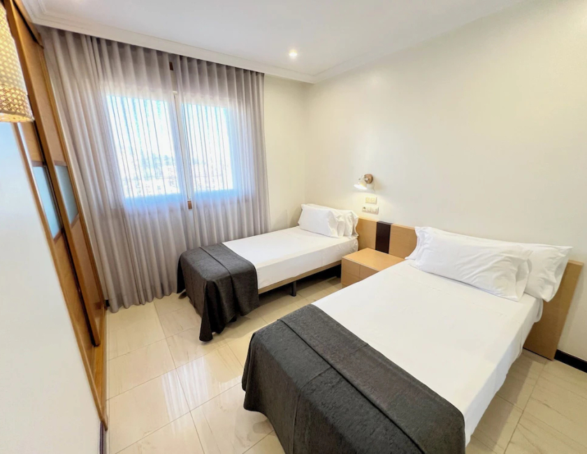 Imagen de la habitación del Apartamentos Mediterraneo Real Tur&iacute;sticos. Foto 6