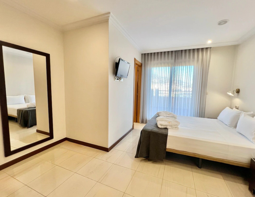 Imagen de la habitación del Apartamentos Mediterraneo Real Tur&iacute;sticos. Foto 9