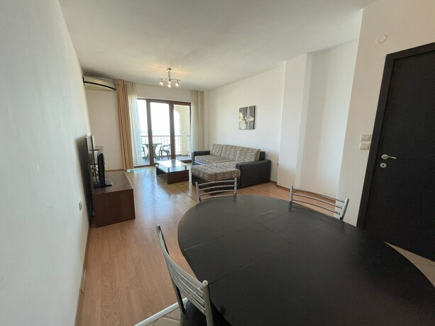 Imagen general del Apartamentos Menada Rocamar. Foto 4