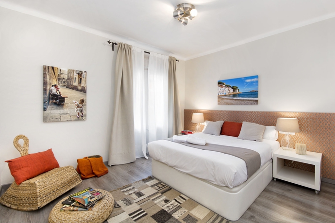 Imagen de la habitación del Apartamentos Mercedes Heritage Barcelona. Foto 11