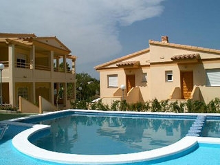 Imagen de la piscina del Apartamentos Mercury, Peñíscola. Foto 5