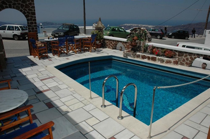 Imagen de la piscina del Apartamentos Merovigliosso Apartments. Foto 9